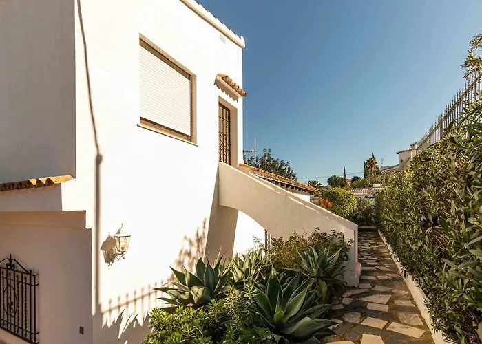 Madam Con Vistas Unicas 德尼亚